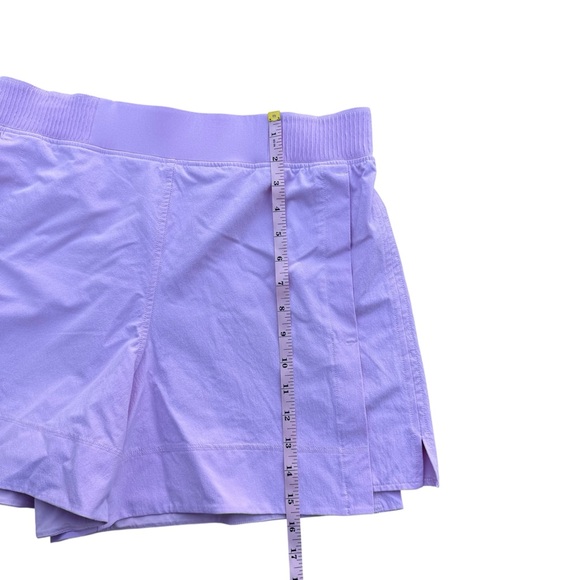 Lululemon Stretch Woven Relaxed Fit High Rise 4” Shorts - Picture 5 of 8